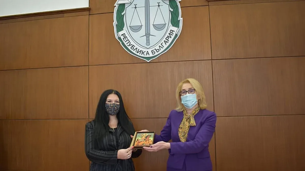 Хората на Гешев наградиха закрилник на пенсионери