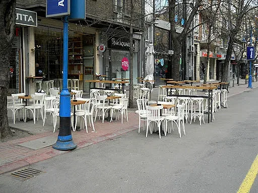 Без такса за маси пред заведенията