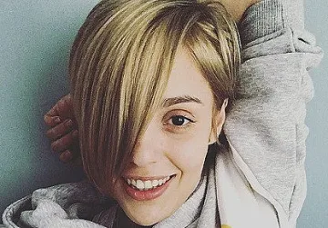 Любимата ученичка на Ламбо стана блондинка