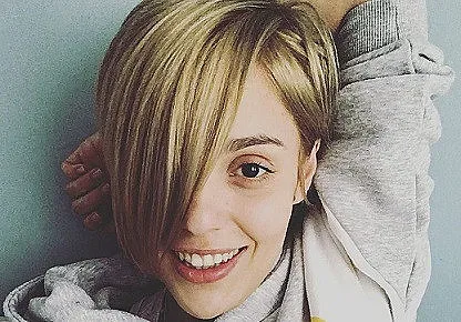 Любимата ученичка на Ламбо стана блондинка