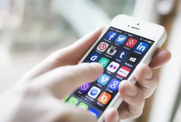 Apple залива пазара с IPhone