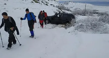 След паркинт в дюните: Джип гази писти на Витоша