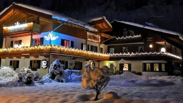 Наемат къщи за гости  за семейни събирания