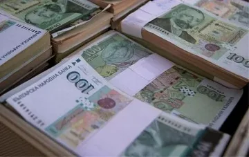 Фалшив пощальон ужили двама пенсионери
