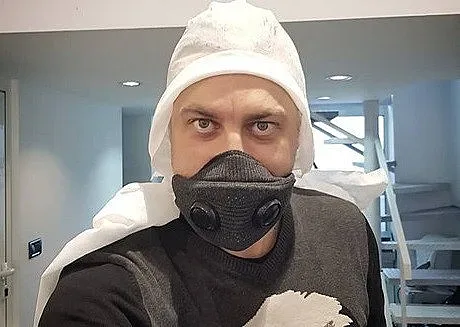 Владо Карамазов призна за вируса