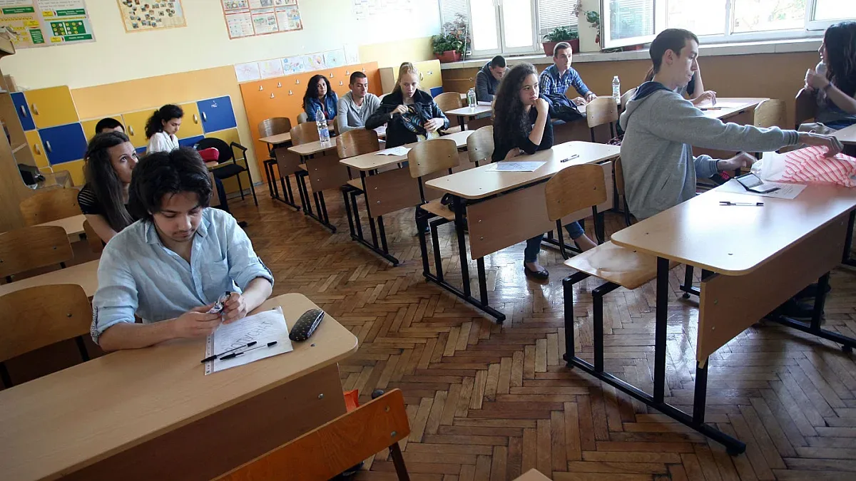 Расте броят на неграмотните български ученици