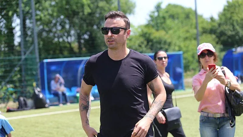 Бербатов стана комшия на Лили Иванова