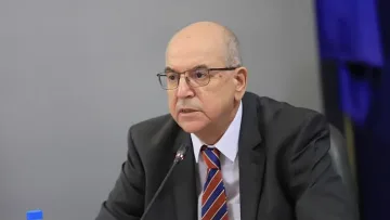Джипитата правят списъци на желаещи ваксина