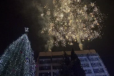 Стара Загора засиява в коледна премяна