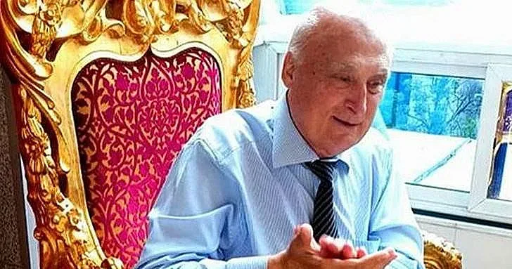 Осъдиха Цар Киро на 8 месеца затвор