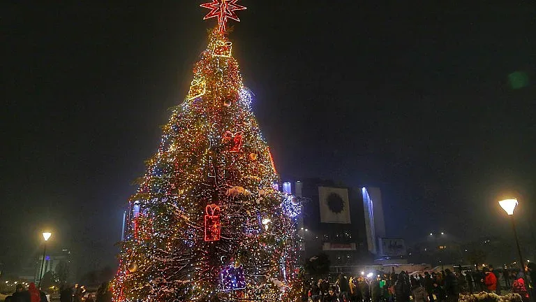 София с коледна елха, но без концерт за ЧНГ