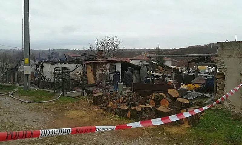 Трагедия! Съпрузи изгоряха в собствената си къща