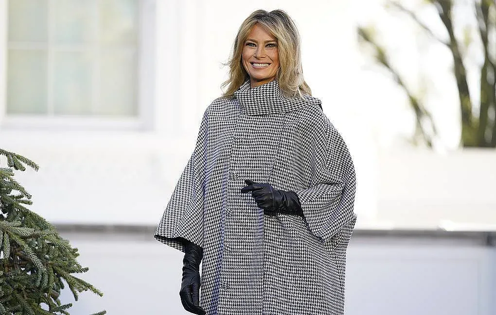 Мелания Тръмп ще пише мемоари