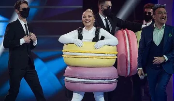 Деси Слава излезе от Макарона