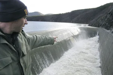 Общинарите в Бургас със спешна сбирка за водата