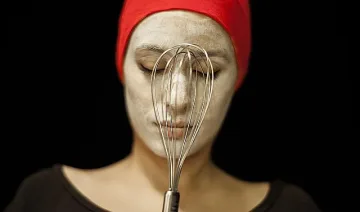 Коронавирусът върнал жените в кухнята