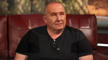 Шкумбата громи БГ абсурди в супер шоу