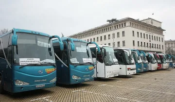 Бъркотия с автобуси и таксита за ден в София