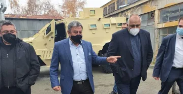 Наш завод прави бойни коли за Бундесвера