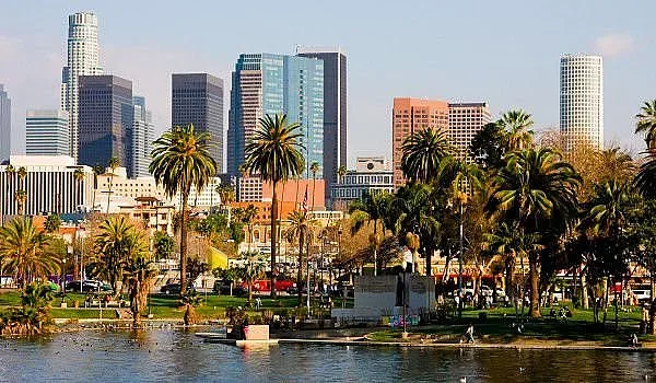 Вечерен час в Холивуд и цяла Калифорния