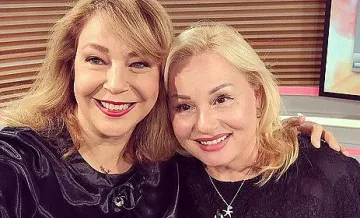 Тони Димитрова дръпна очи и уплътни устни