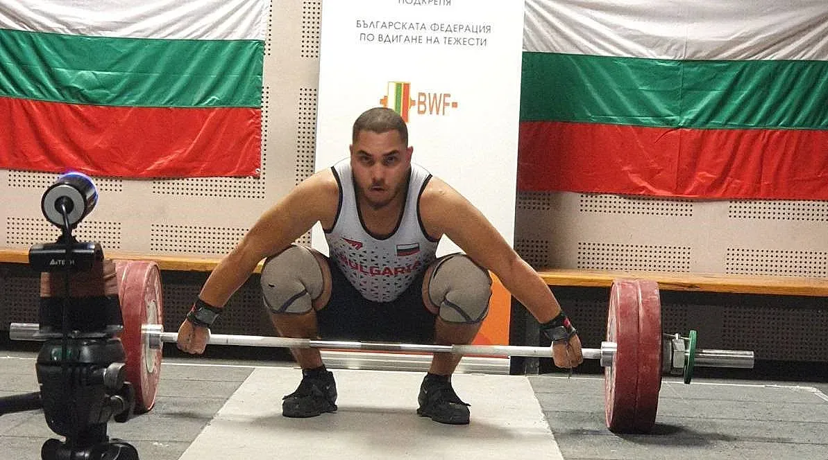 България със злато и бронз от световната онлайн купа по щанги