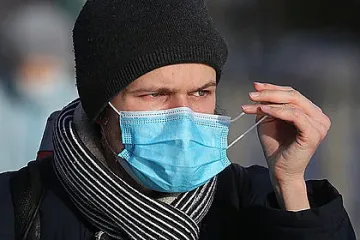 Пластичен хирург: Винаги крем под маската