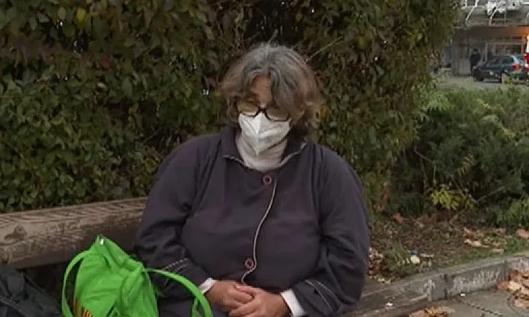 Село гони санитарка – лекувала болни от корона