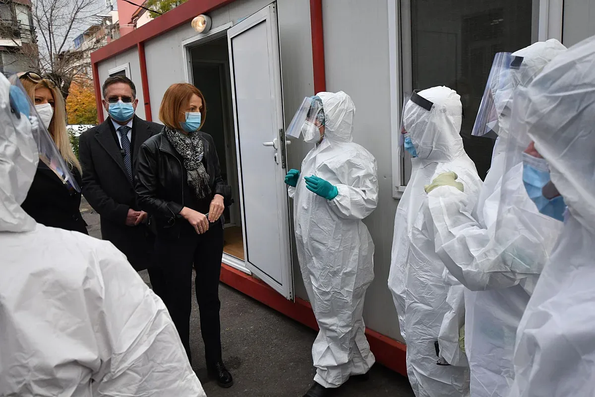 Опашки пред covid зоните в София