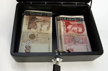 Заповед: Министерствата да орежат разходите си