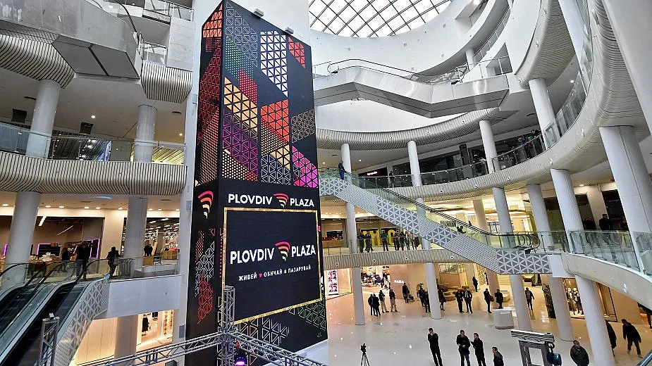 Моловете отворени, но с нови мерки