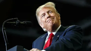 Новината за ваксината оживи и Тръмп