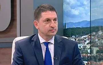 МВР министърът: Заплатите зависят от финансите