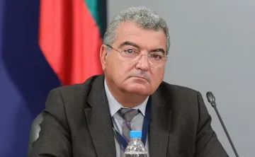 Шефът на РЗИ София под карантина, връщат Данчо Пенчев