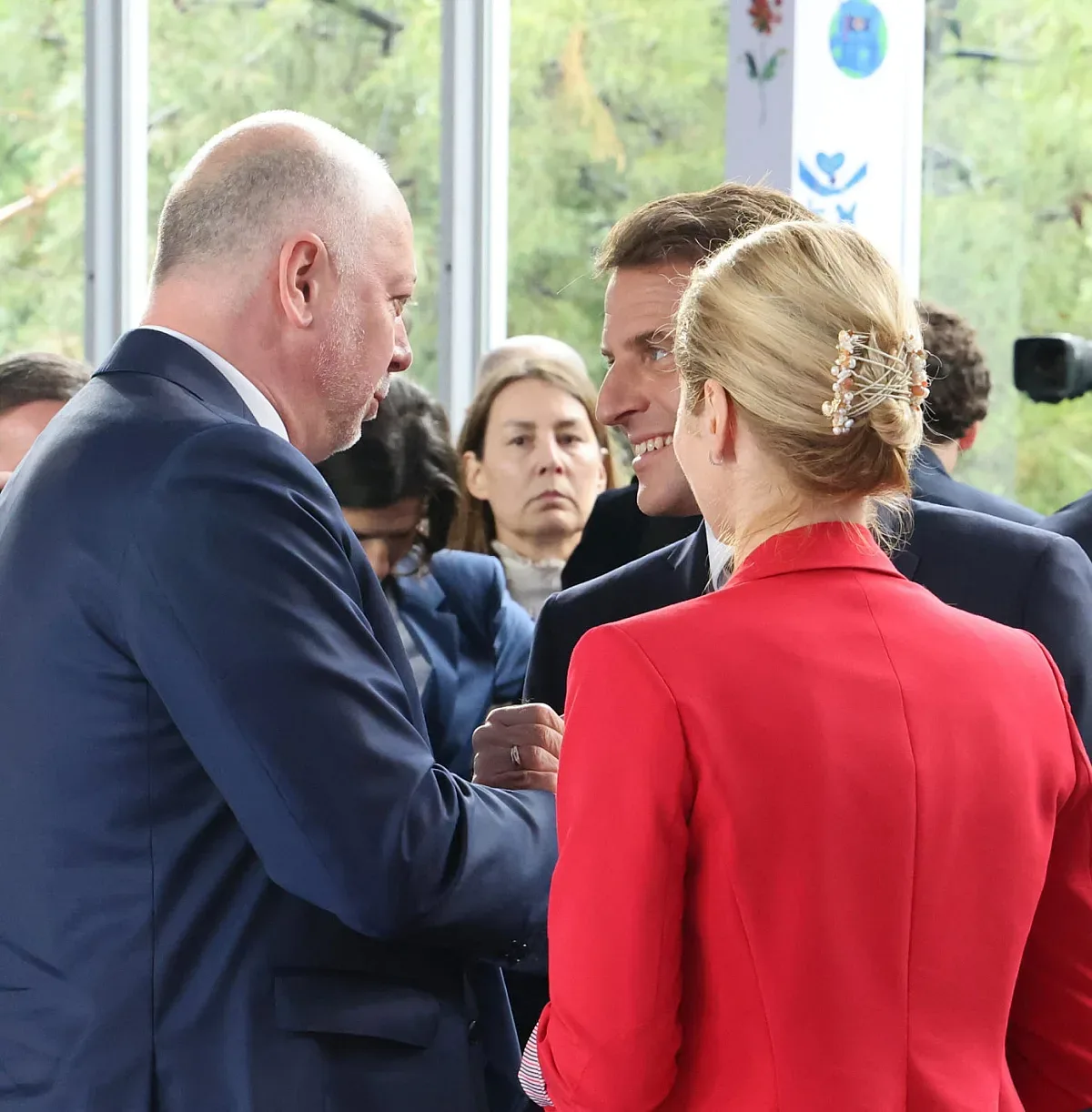 Желязков говори с Макрон за Украйна