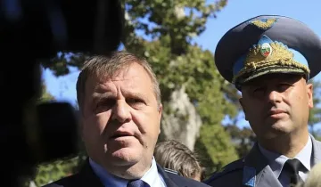 Каракачанов обеща подкрепа за битката с COVID-19