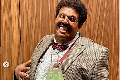 Кой стана Лудия професор на Хелоуин