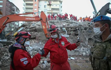 Жертвите в Турция вече са 69