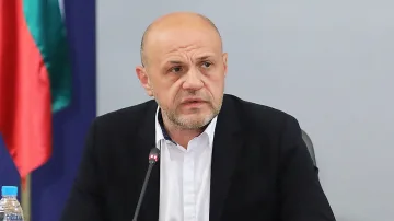 Дончев:Радев за бюджета като котката на Шрьодингер