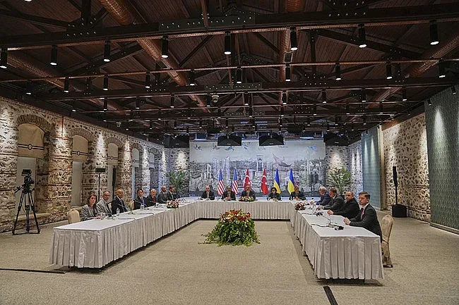 Приключи срещата между Украйна, Турция и САЩ