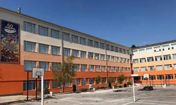 Училище в София минава на онлайн режим