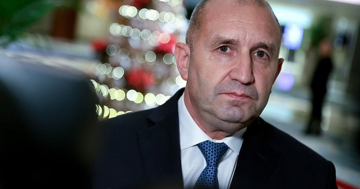 Радев сви юмрука срещу еврото, заплаши Киселова - Политика — Новини ...