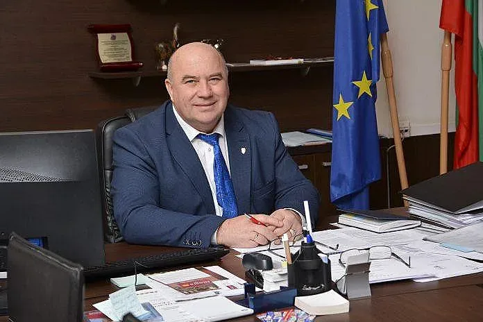 Заразеният повторно зам.кмет: Сега ми е по-тежко