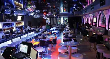 Спират нощни заведения и планов прием в болници