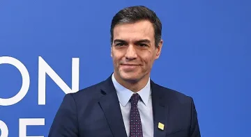 Испания на крачка от вечерен час