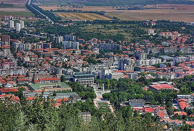 Затварят дискотеките и нощните заведения в Шумен