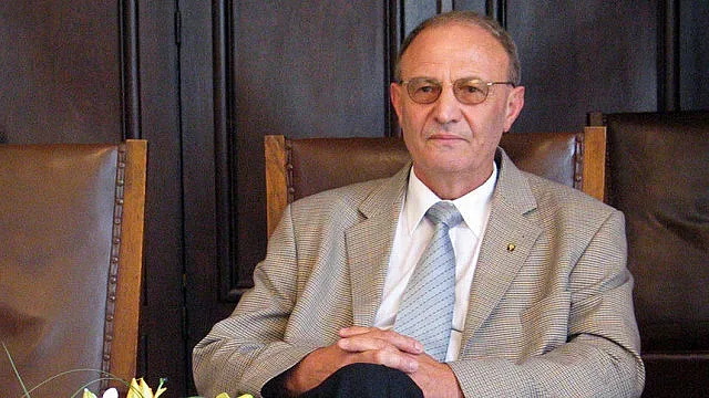 Македонски учебник: Бугарите са турци и грабители