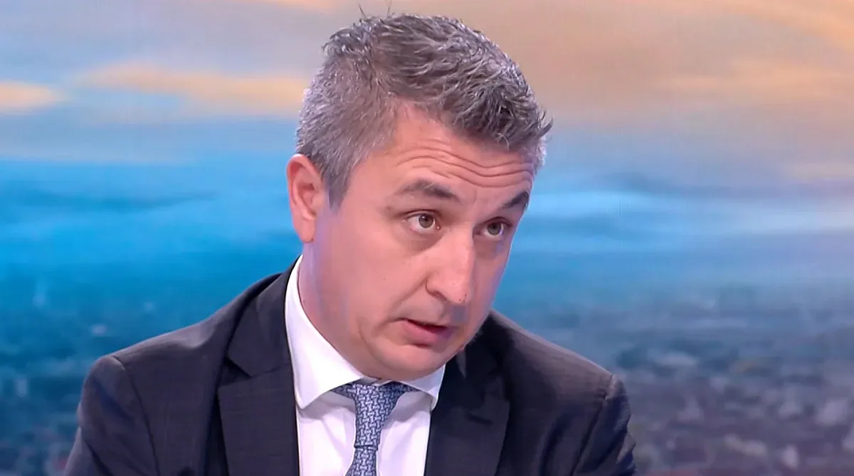 Бивш министър съсипа хората на Радев за "Боташ": Абсолютна невменяемост!