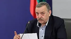 Кантарджиев: Политиците казаха, че мерките са строги