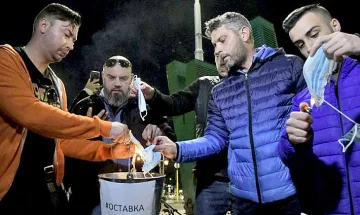 Как политическото блато ражда Перфектната буря